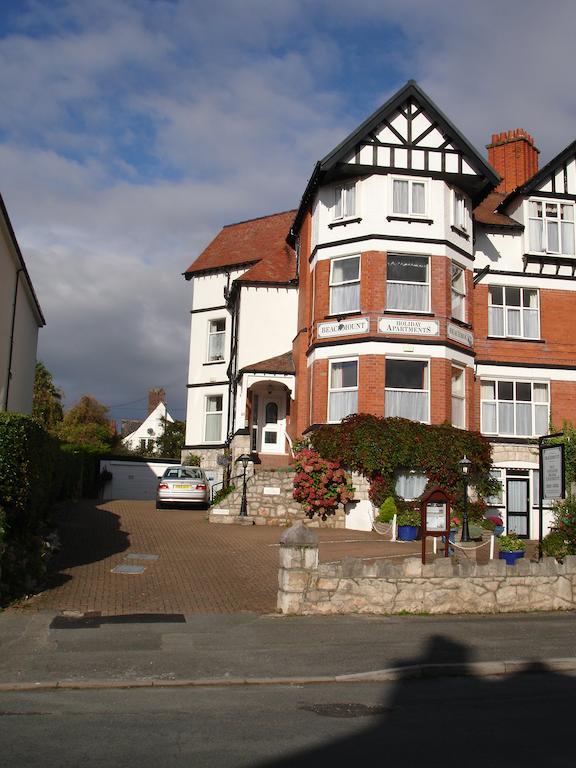 Beachmount Holiday Apartments Rhôs-on-Sea Exterior foto